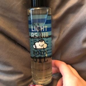 Light as Air Body Oil